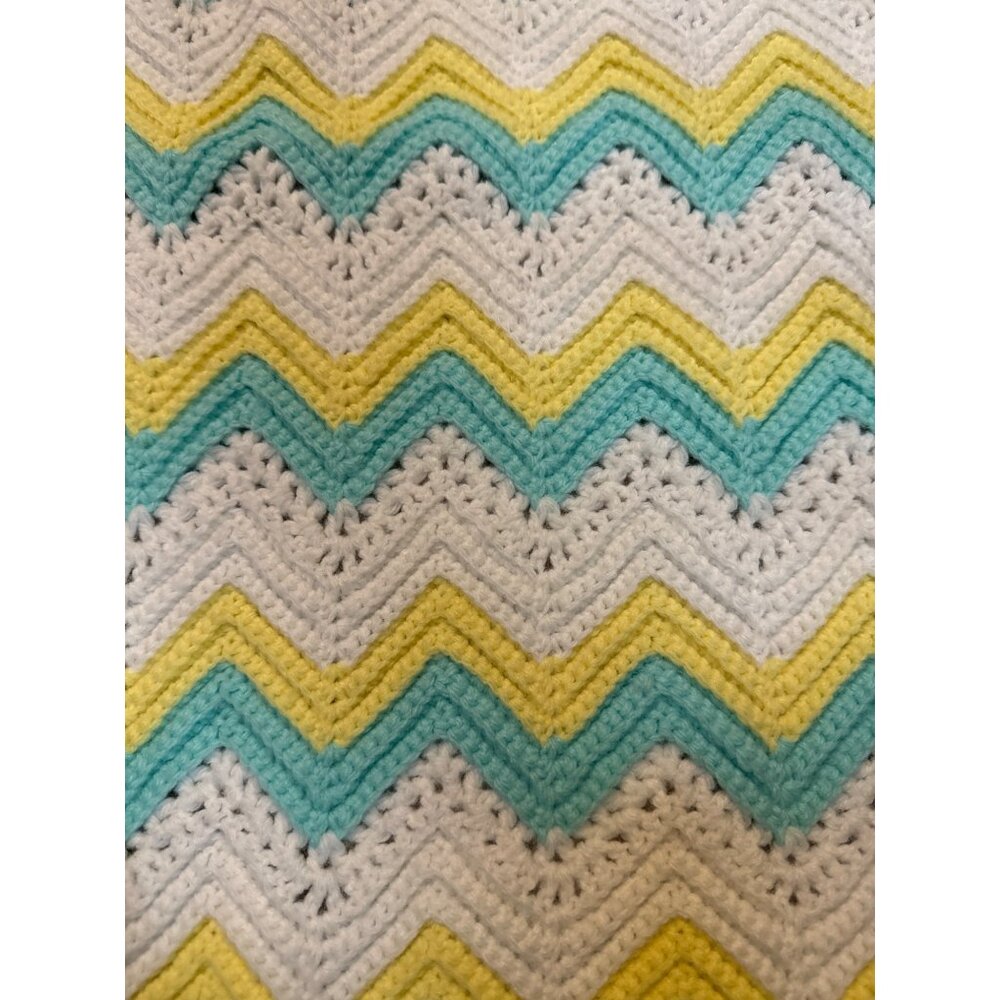 Handmade Crochet Baby Blanket Chevron Pattern 48" x 31" Yellow/White/Blue